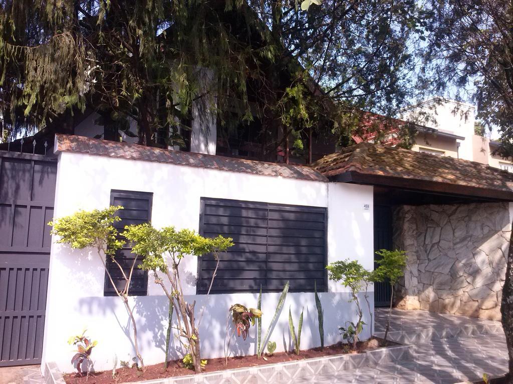 Petit Hotel Caraguata Puerto Iguazu Exterior photo