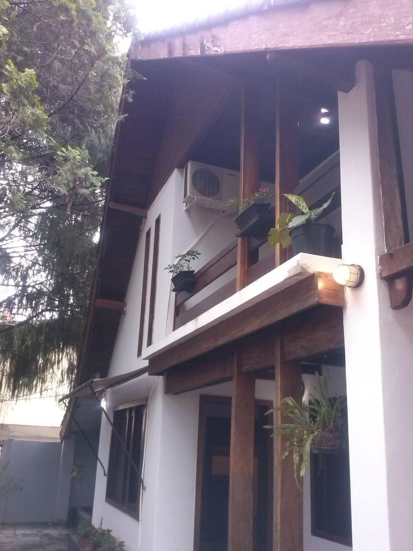 Petit Hotel Caraguata Puerto Iguazu Exterior photo