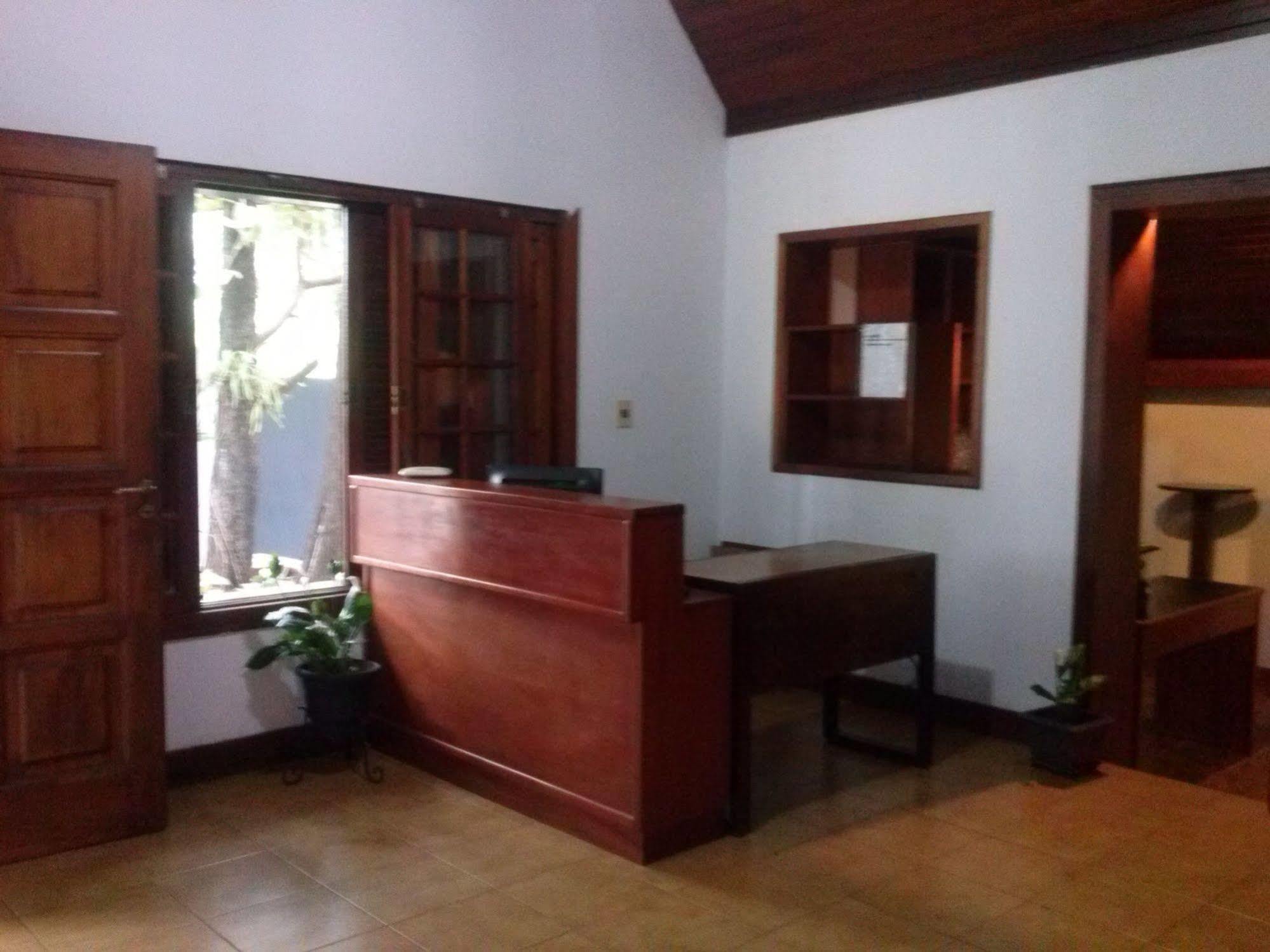Petit Hotel Caraguata Puerto Iguazu Exterior photo
